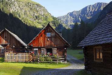 Neumann-hut, hut village in Goeriachtal Valley, Goeriach, Lungau, Schladming Tauern, Salzburg state, Salzburg, Austria, Europe