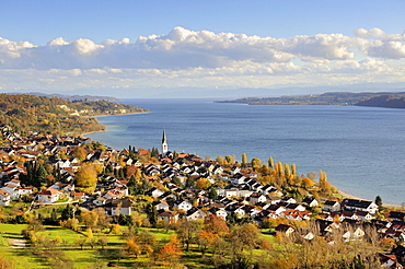 View over the town Sipplingen on Lake Constance, Bodenseekreis cistrict, Baden-Wuerttemberg, Germany, Europe