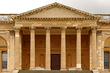 Main building, detail, from the park side of Stowe School, private school since 1923, architecture from 1770, Classicism, Stowe, Buckingham, Buckinghamshire, England, United Kingdom, Europe