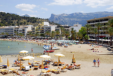 Bay with beach, Playa Puerto Soller, Port de Soller, Mallorca, Majorca, Balearic Islands, Mediterranean Sea, Spain, Europe