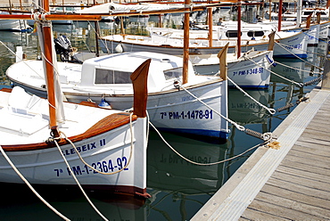 Sailing boats in the marina, Puerto Soller, Port de Soller, Mallorca, Majorca, Balearic Islands, Mediterranean Sea, Spain, Europe