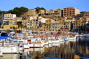 Sailing boats in the marina, the houses of Puerto Soller at back, Port de Soller, Mallorca, Majorca, Balearic Islands, Mediterranean Sea, Spain, Europe