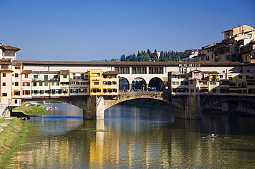 Ponte Vecchio bridge, Arno River, Florence, Tuscany, Italy, Europe