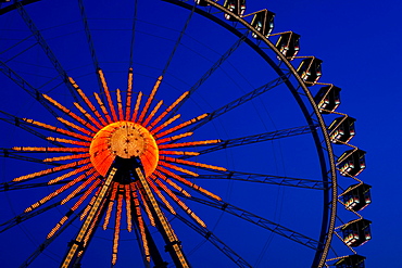 Ferris wheel at Oktoberfest, Munich, Bavaria, Germany, Europe