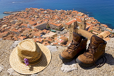 Hiking, hiking boots, view from the Rocca di Cefalo on the old town of Cefalo, Normannendom cathedral, Cefalu, Palermo Province, Sicily, Italy, Europe