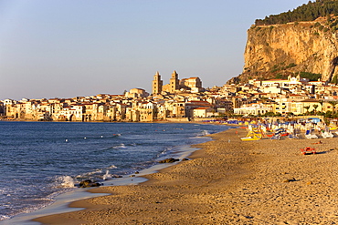 Beach of Cefalu, Cefalo, Palermo province, Sicily, Italy, Europe