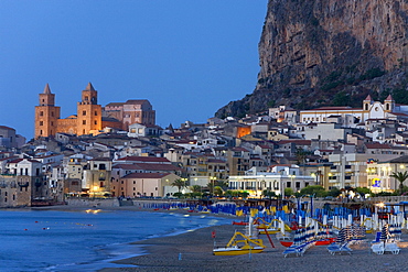 Old town, sea, blue hour, twilight, Cefalo, Palermo province, Sicily, Italy, Europe