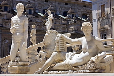 Piazza Pretoria square, Fontana Pretoria, fountain, Palermo, Sicily, Italy, Europe