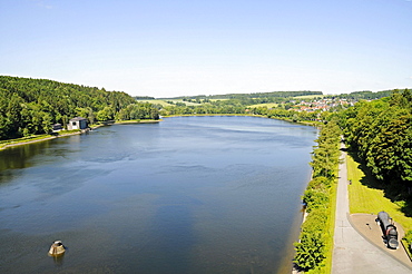 View from the dam, Brueningsen, Moehnesee lake, Moehne, reservoir, dam, North Rhine-Westphalia, Germany, Europe