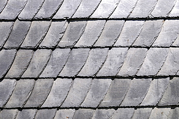 Slate, slates, slate cladding, house, facade, Sichtigvor, Warstein, Moehne, Moehnetal valley, Sauerland, North Rhine-Westphalia, Germany, Europe