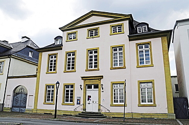 Kunstverein art association, exhibitions, art, culture, neo-classical Buergerhaus venue, Arnsberg, Sauerland region, North Rhine-Westphalia, Germany, Europe