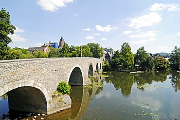 Alte Lahnbruecke, bridge over the river Lahn, cathedral, historic centre, Wetzlar, Hesse, Germany, Europe