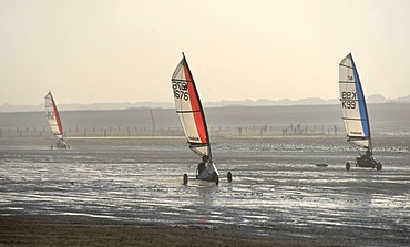 Three sail wagons on the beach, land sailing, sand yachting, Weston super Mare, Somerset, England, Great Britain, Europe