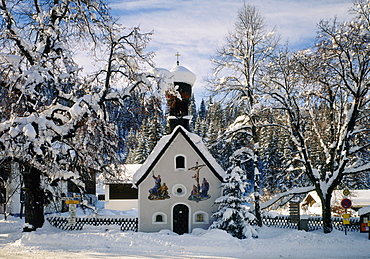 Village chapel Klais near Mittenwald, Upper Bavaria, Germany, Europe