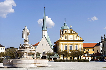 Marienbrunnen Saint Mary's well and Heilige Kapelle Holy chapel with the Jesuit church Saint Magdalena, Kapellplatz chapel square, Altoetting, Upper Bavaria, Germany, Europe