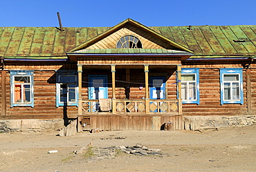 Historic russian loghouse at the Russian - Mongolian border, Altai Mountains, Mongolia, Asia