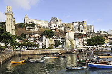 View of the upper city cidade Alta and Elevador Lacerda lift, left, Salvador, Bahia, UNESCO World Heritage Site, Brazil, South America