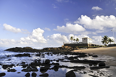 Forte Santa Maria fortress and a rocky beach, Barra, Salvador, Bahia, Brazil, South America