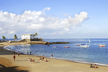 Beach of Porto da Barra and Forte Santa Maria fortress, Salvador, Bahia, Brazil, South America