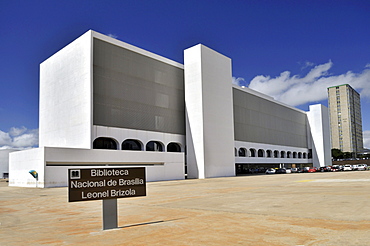 Biblioteca Nacional Leonel de Moura Brizola National Library, architect Oscar Niemeyer, Brasilia, Distrito Federal state, Brazil, South America