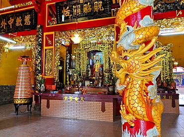 Wood carved dragon at Quan Am Pagoda, Ho Chi Minh City, Saigon, Vietnam, Southeast Asia