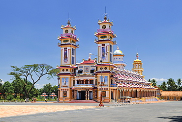 Cao Dai Temple, Nui Ba Den, Tay Ninh, Vietnam, Asia