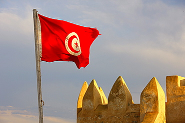 Tunisian flag, port fortification, Kasbah, old town, medina, Hammamet, Tunisia, Northern Africa