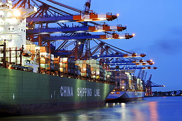 Container ship being loaded at Buchardkai Terminal, Hamburg, Germany, Europe