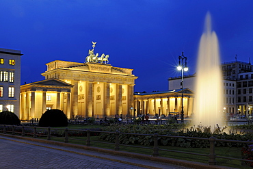 View of the Pariser Platz square with the Brandenburg Gate at dusk, Berlin, Germany, Europe