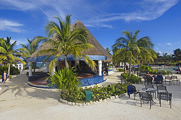 Swimming-pool at all inclusive resort Maroma beach, Caribe, Quintana Roo state, Mayan Riviera, Yucatan Peninsula, Mexico