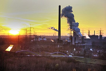 Industrial community, coking plant Prosper, Bottrop, Waste-to-energy-plant Essen-Karnap, RWE Power AG, Essen, Emscher sewage works Bottrop, Ruhr Area, North Rhine-Westphalia, Germany, Europe