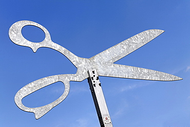 Large scissors against a blue sky, Hendrichs swage forge, LVR Industrial Museum, Solingen, North Rhine-Westphalia, Germany, Europe