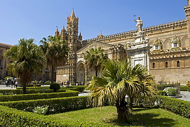 Palermo Cathedral, Piazza Cattedrale, Palermo, Sicily, Italy, Europe