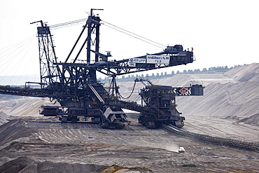 Brown coal digger, Hambach Tagebau, Rhein-Erft-Kreis, North Rhine-Westphalia, Germany