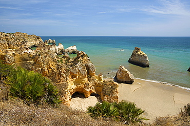 Praia dos Tres Irmaos near Alvor, Algarve, Portugal, Europe