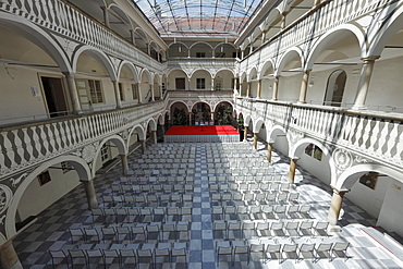 Renaissance arcades and courtyard at the city hall, St. Veit an der Glan, Carinthia, Austria, Europe