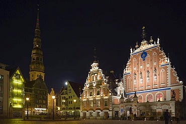 St Peter's Church, Peterbaznica and House Blackheads, Melngalvju Nams at night, Town Hall Square, Ratslaukums, old town, Vecriga, Riga, Latvia