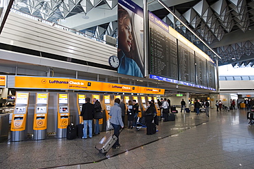 Passengers on a quick-check-in counter of Lufthansa, Frankfurt Airport, Frankfurt am Main, Hesse, Germany, Europe