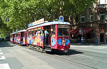 Cider or apple wine express, tram as a tourist attraction, in which alcoholic beverages are offered, Sachsenhausen, Frankfurt, Hesse, Germany, Europe