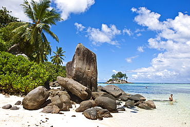 Beach with the typical granite rocks of the Seychelles at Anse Royale, Mahe Island, Seychelles, Indian Ocean, Africa