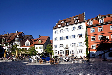 Marketplace with wedding carriage, Meersburg on Lake Constance, administrative region Tuebingen, Bodenseekreis district, Baden-Wuerttemberg, Germany, Europe