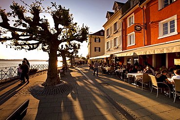 Waterfront promenade on Lake Constance in Meersburg on Lake Constance, administrative district of Tuebingen, Bodenseekreis district, Baden-Wuerttemberg, Germany, Europe