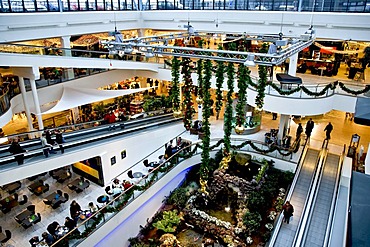 Shopping centre, festive decoration