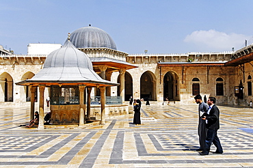 Umayyad Mosque, Grand Mosque in the historic centre of Aleppo, Syria, Middle East, Asia