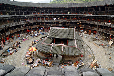 Round House, Chinese: Tulou, with ancestral temple, round adobe building of the Hakka minority, Ta Xia de Yuan Building, Hukeng, Fujian, China, Asia