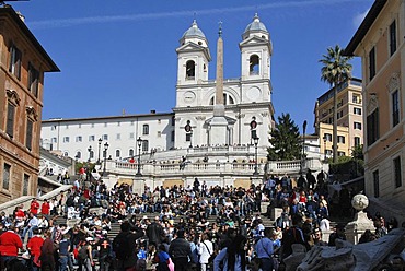 Obelisk, Santa Trinita dei Monti Church, Spanish Steps, lots of people, historic centre, Rome, Italy