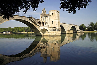 The Rhone-Pont St. Benezet bridge, known from the folksong Sur le pont d'Avignon, Avignon, Provence, France, Europe