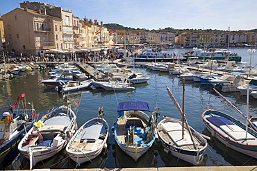 Boats in the harbour of Saint-Tropez, Departement Var, Cote d'Azur, Provence, Southern France, France