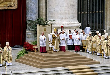 Inauguration of Pope Benedict XVI, Ratzinger, St Peters Basilica, Vatican, Rome, Latium, Italy, Europe