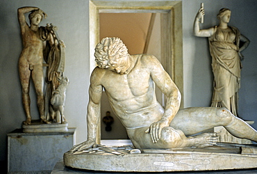 Marble statue Principe Galata Ferito, dying Gaul, Galata Capitolino, Capitoline Museums, Palazzo Nuovo, Capitoline Hill, Rome, Lazio, Italy, Europe